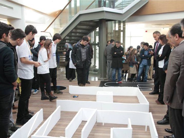 sile-labirent-robotu